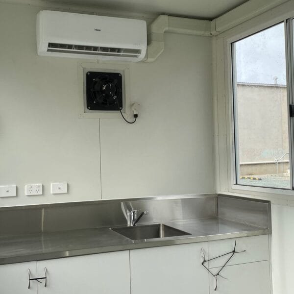 20 ft. Single-Use Steel Container with Glass Windows and AC thumbnail 3