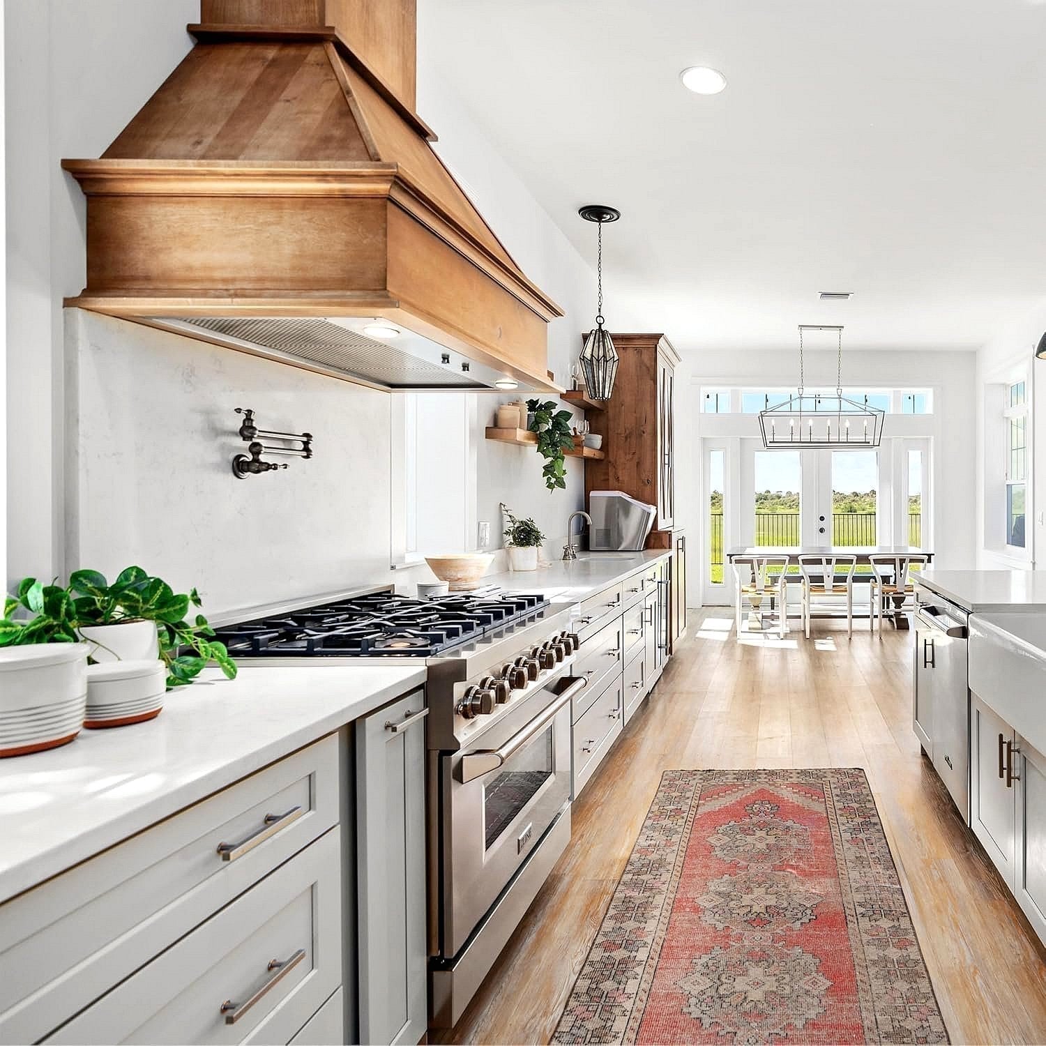 ZLINE Legacy 36 in. Dual-Fuel Range with 6-Burner Gas Cooktop and Electric Convection Oven (RA36) thumbnail 8